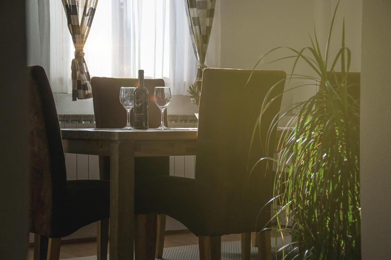 House Elena - Apartment-4 波利亚纳克 外观 照片
